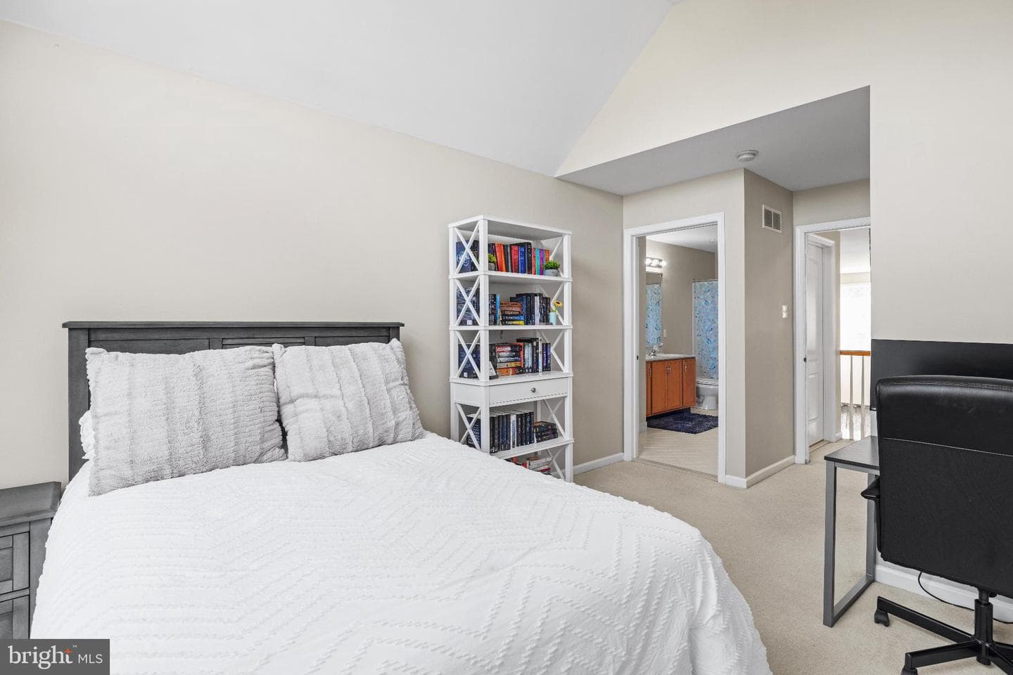 252 Silverbell Court photo 35