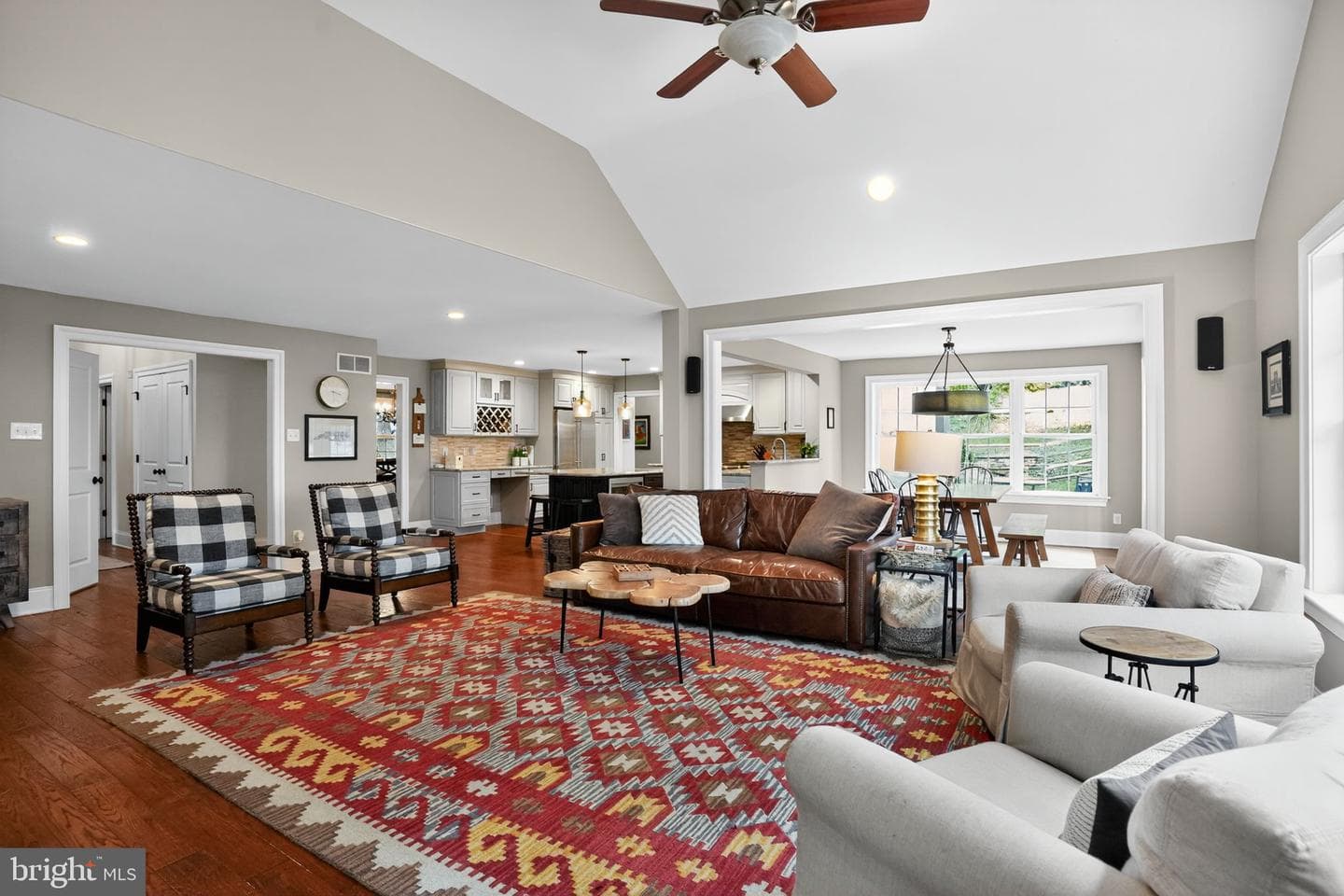 17 Foxchase Road photo 18