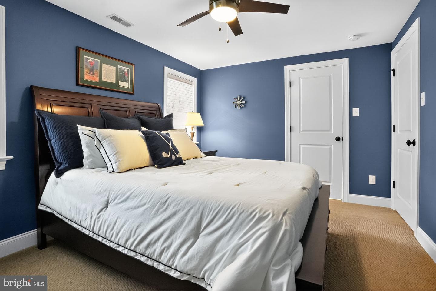 17 Foxchase Road photo 36