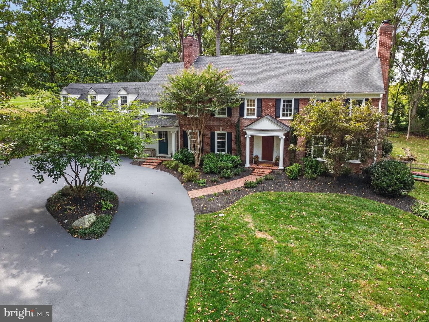 17 Foxchase Road photo 61