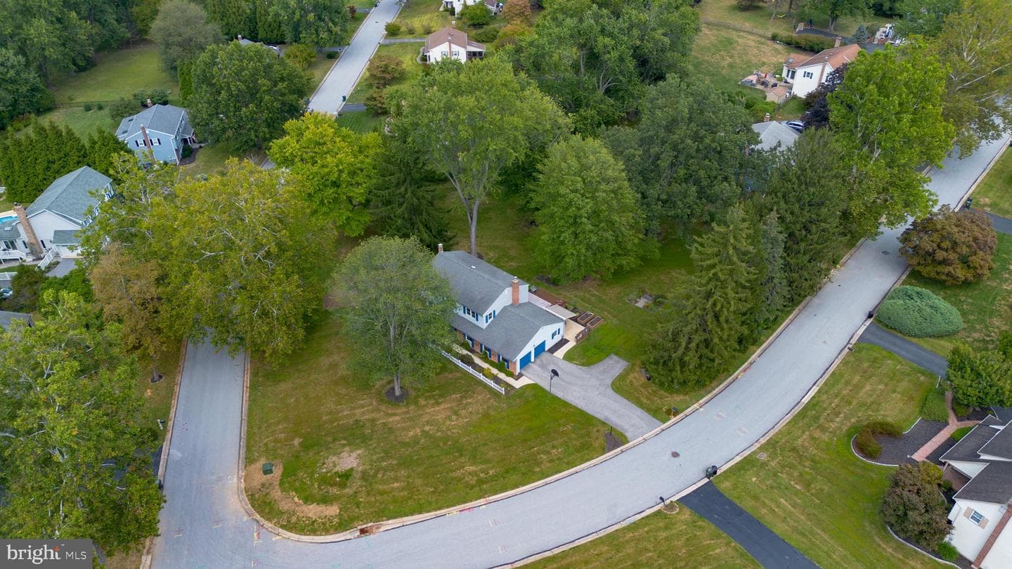 1527 Anne Drive photo 33