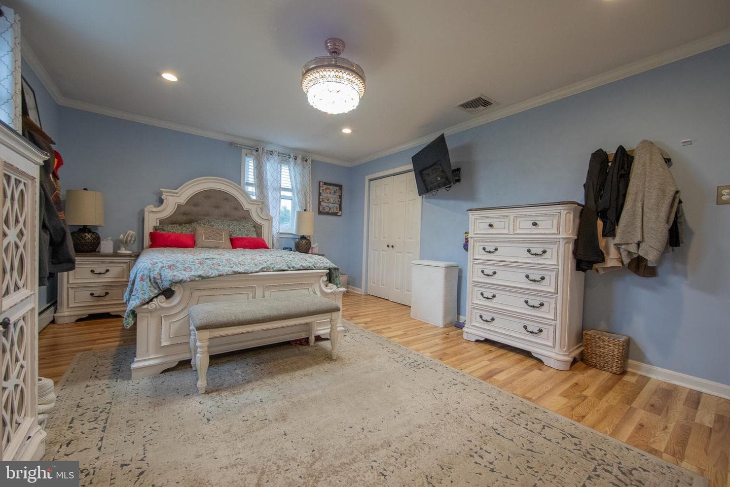 1375 Angela Drive photo 20