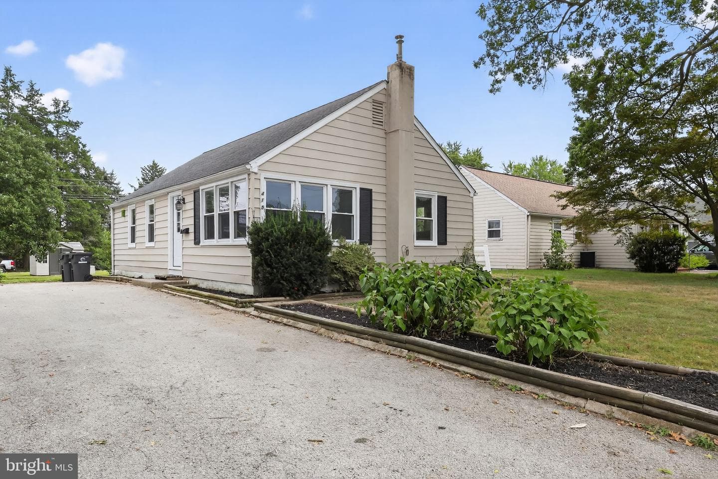415 Virginia Avenue photo 3