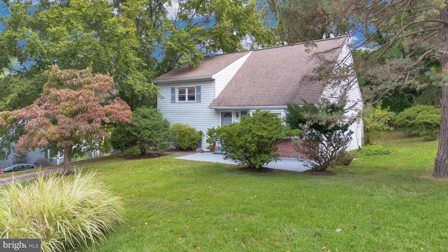 20 Rollingview Drive photo 1