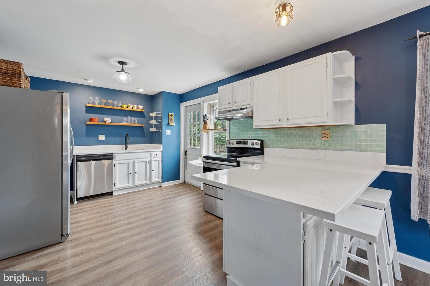 52 Aiken Avenue photo 7