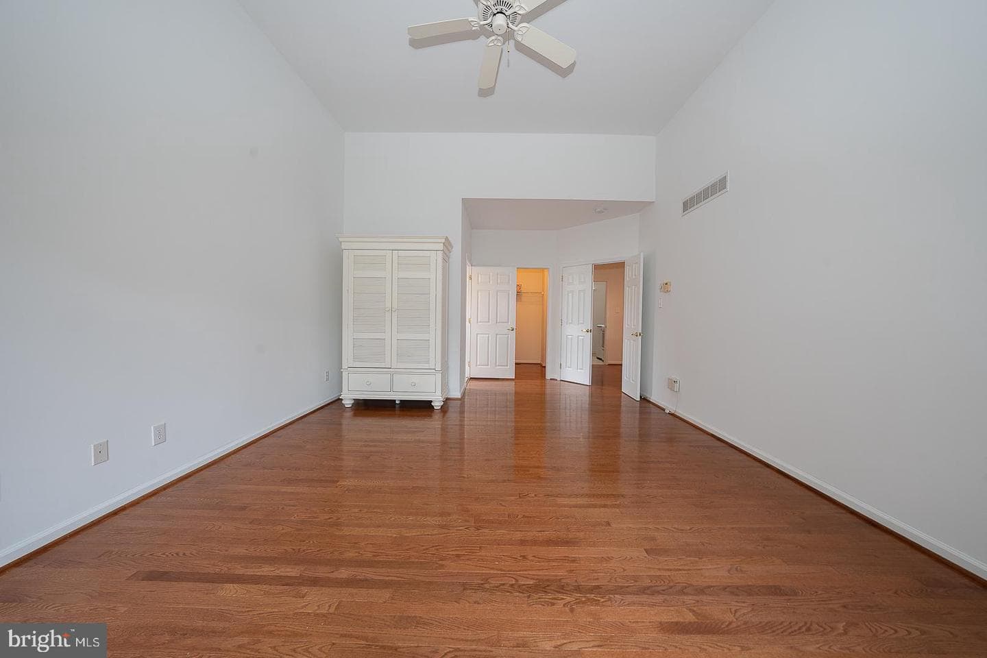 2101 Jacobs Mill Circle photo 35