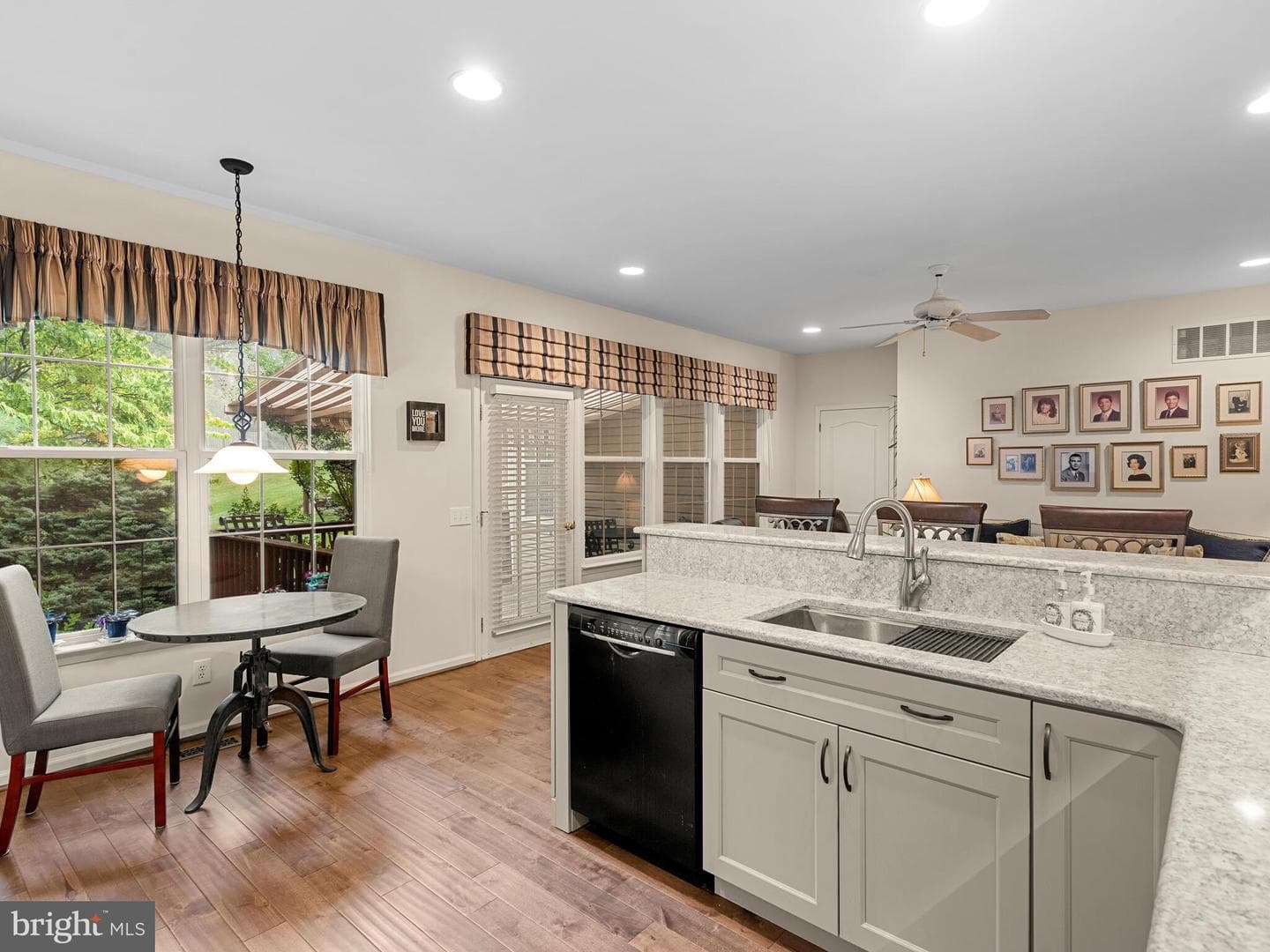 1467 Quaker Ridge #1467 photo 20