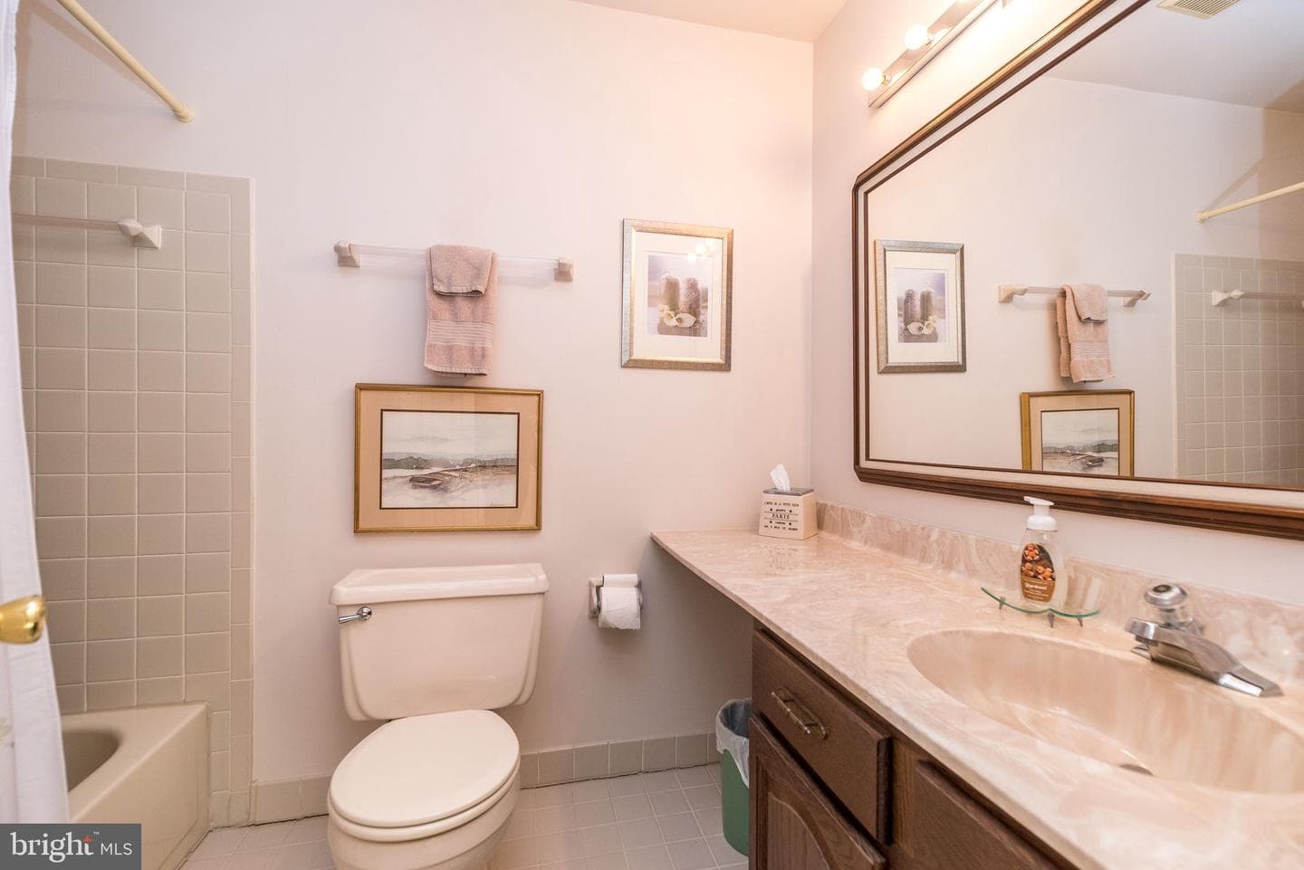 68 Amity Drive photo 34