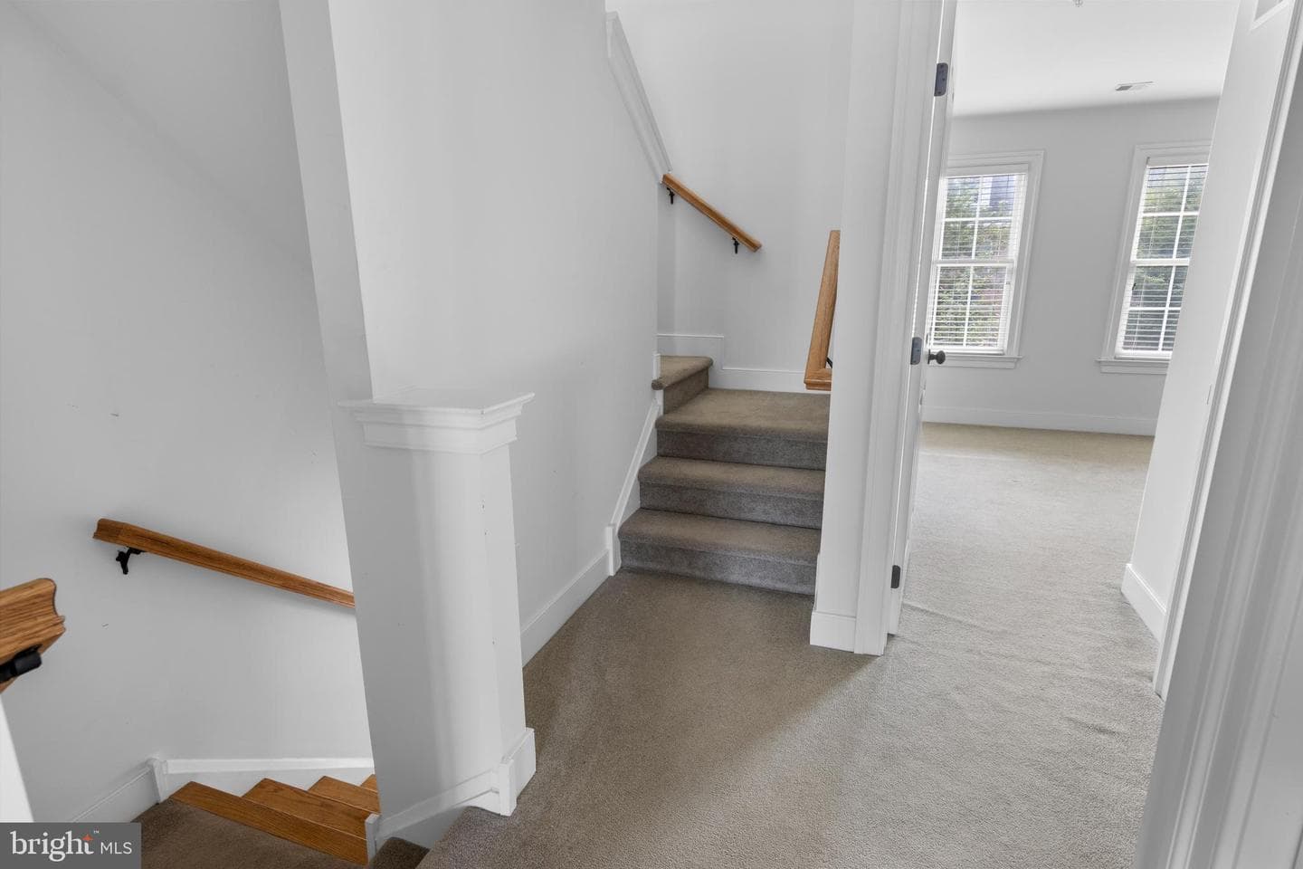 631 W Magnolia Court photo 25