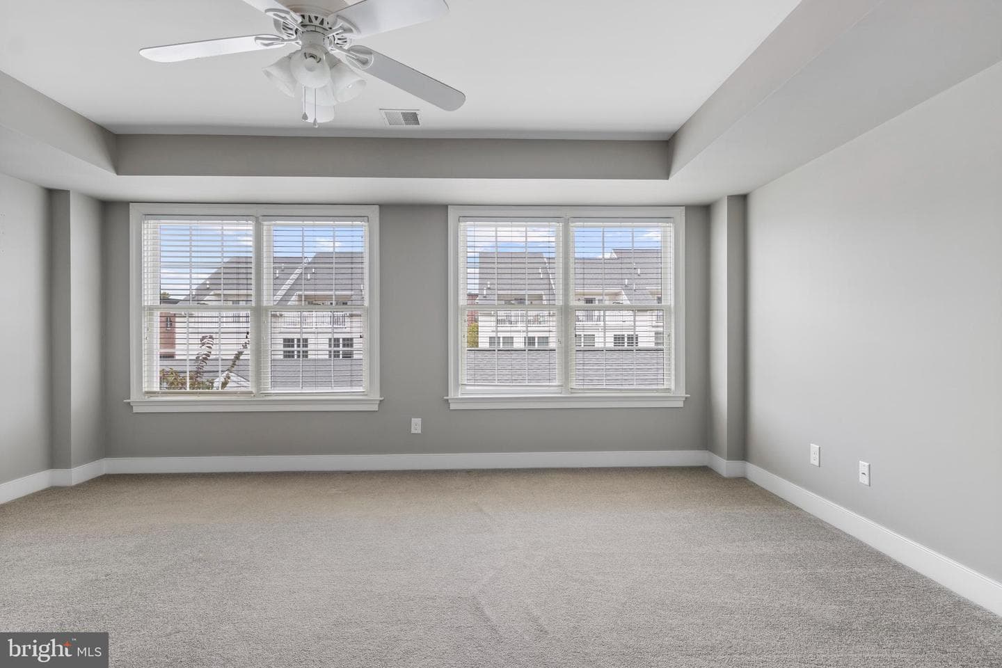 631 W Magnolia Court photo 34