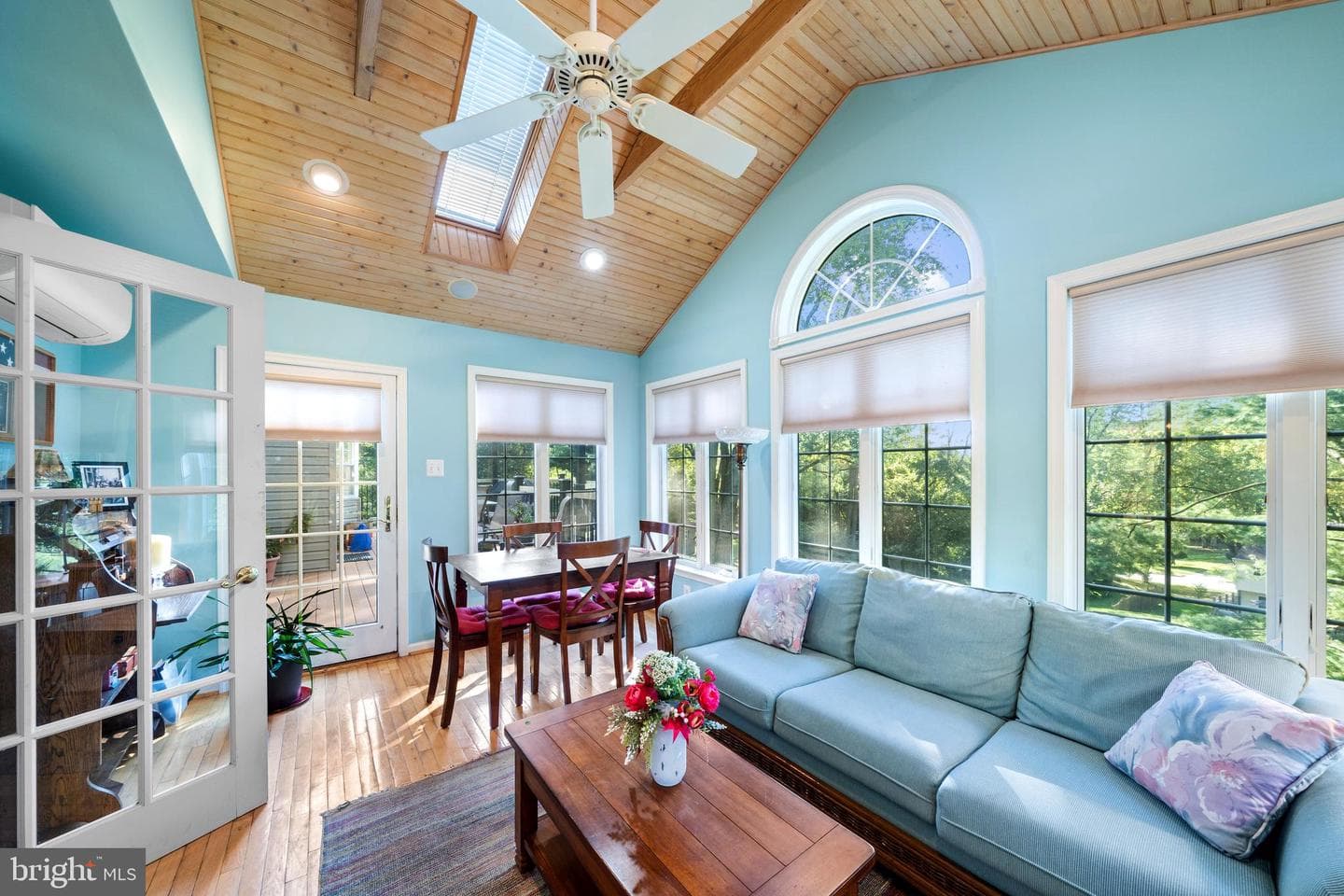 214 Louis Drive photo 20