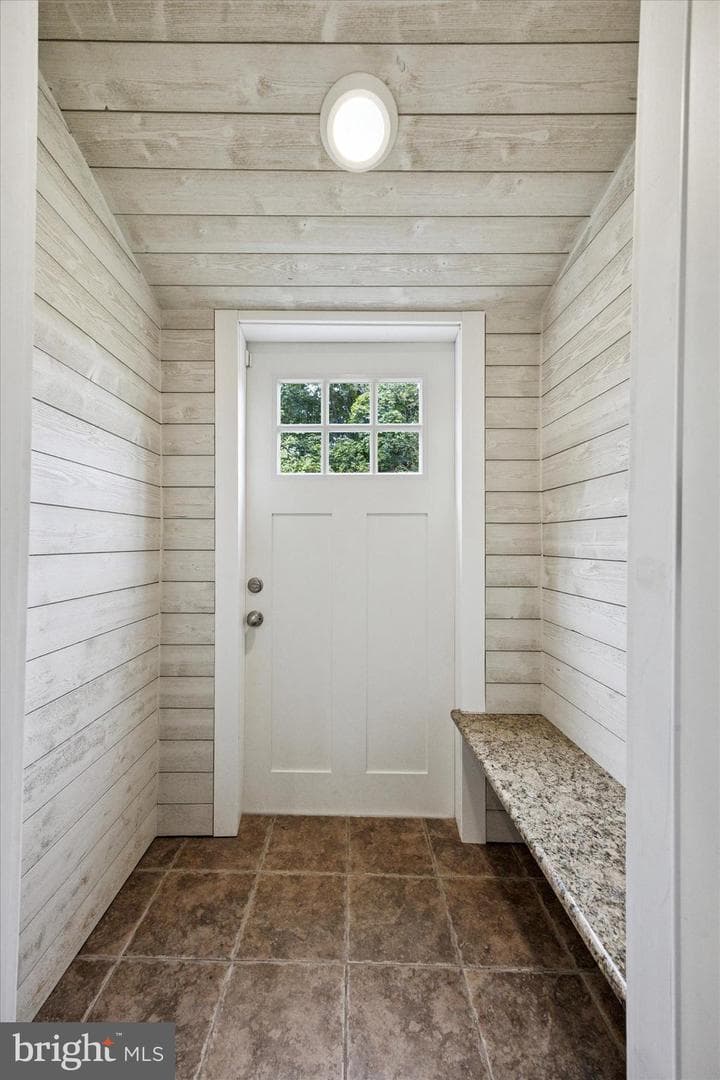 128 Andover Road photo 18