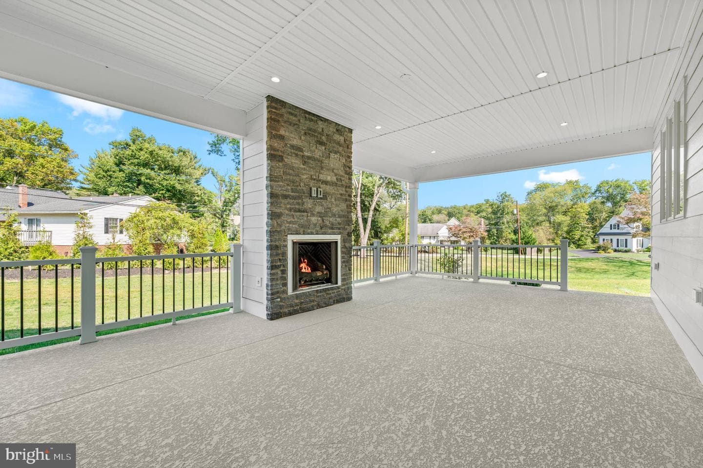 477 Black Swan Lane photo 16