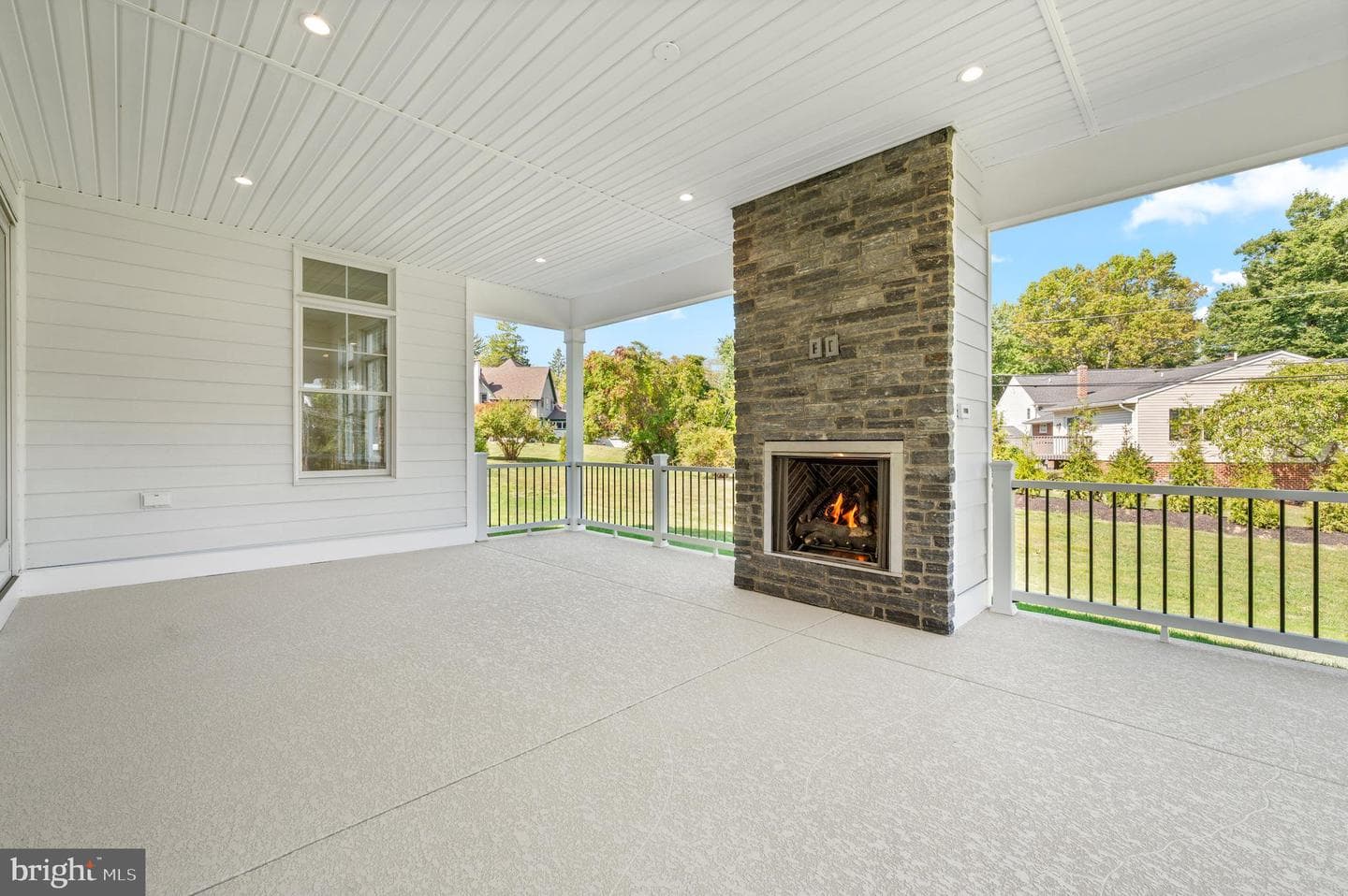 477 Black Swan Lane photo 17