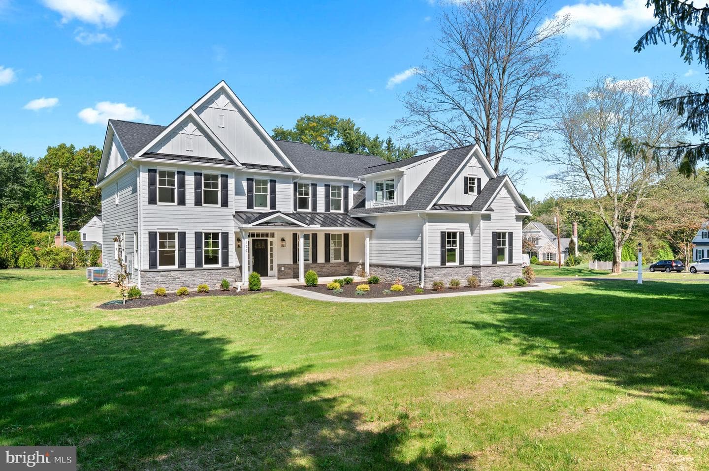 477 Black Swan Lane photo 3
