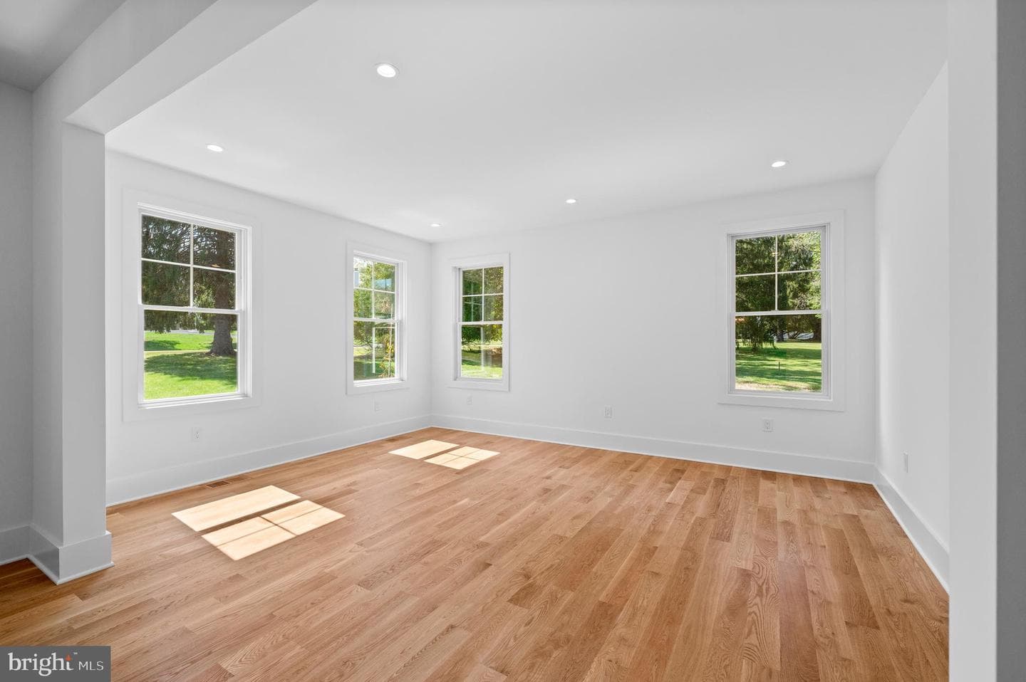 477 Black Swan Lane photo 8