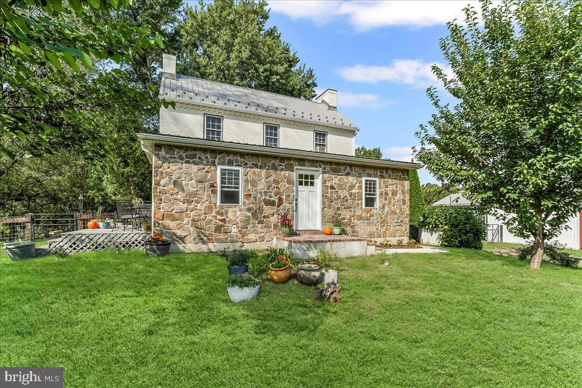 990 Chesterville Road photo 32