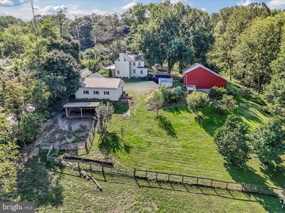 990 Chesterville Road photo 44