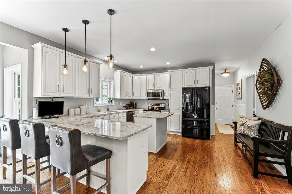 602 Kensington Drive photo 11