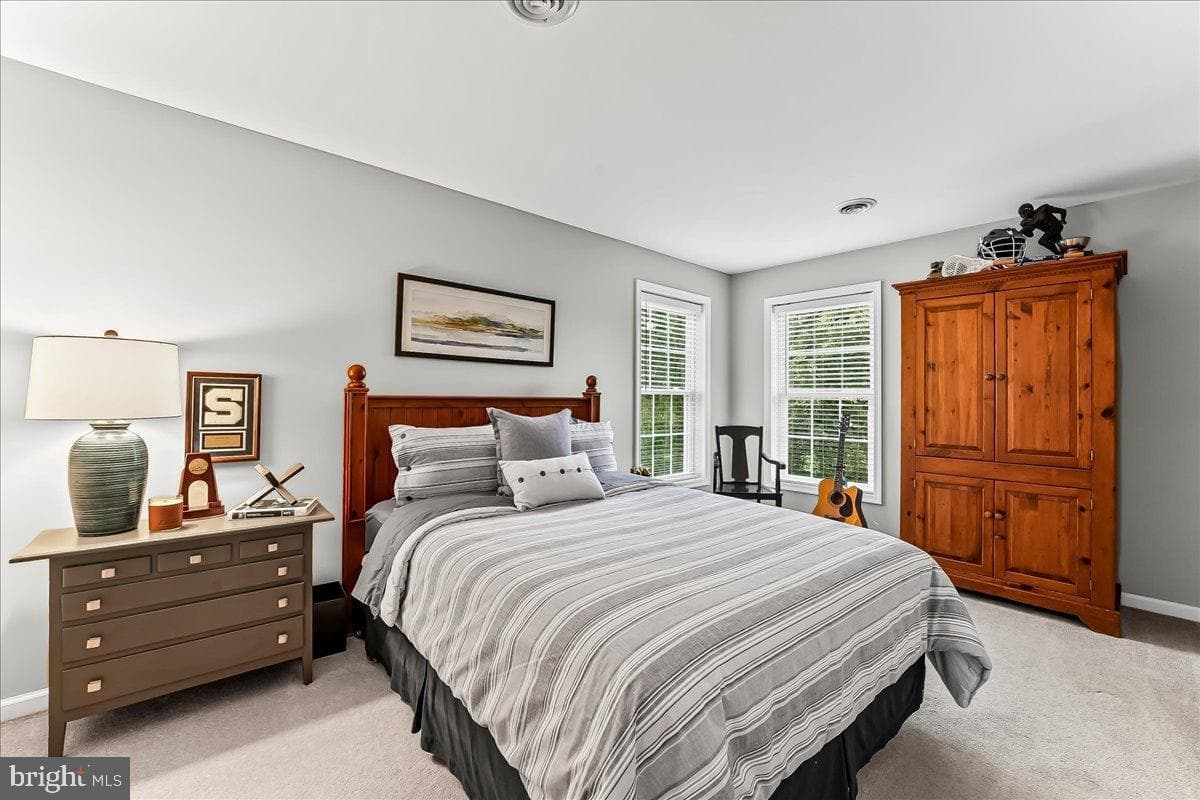 602 Kensington Drive photo 25