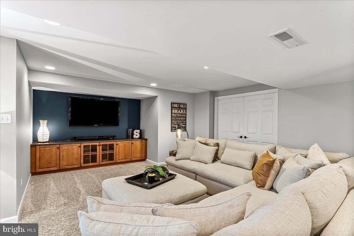 602 Kensington Drive photo 33