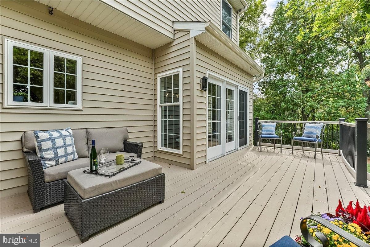 602 Kensington Drive photo 41