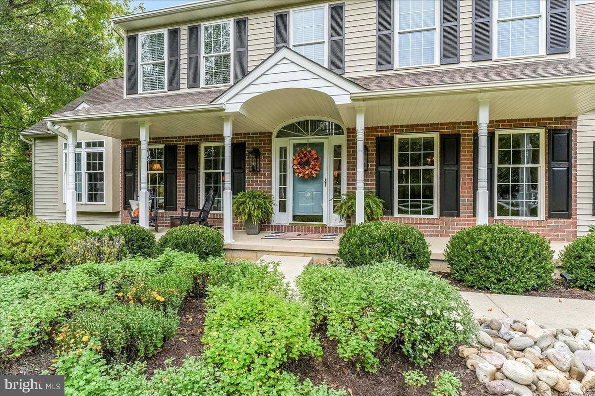 602 Kensington Drive photo 44