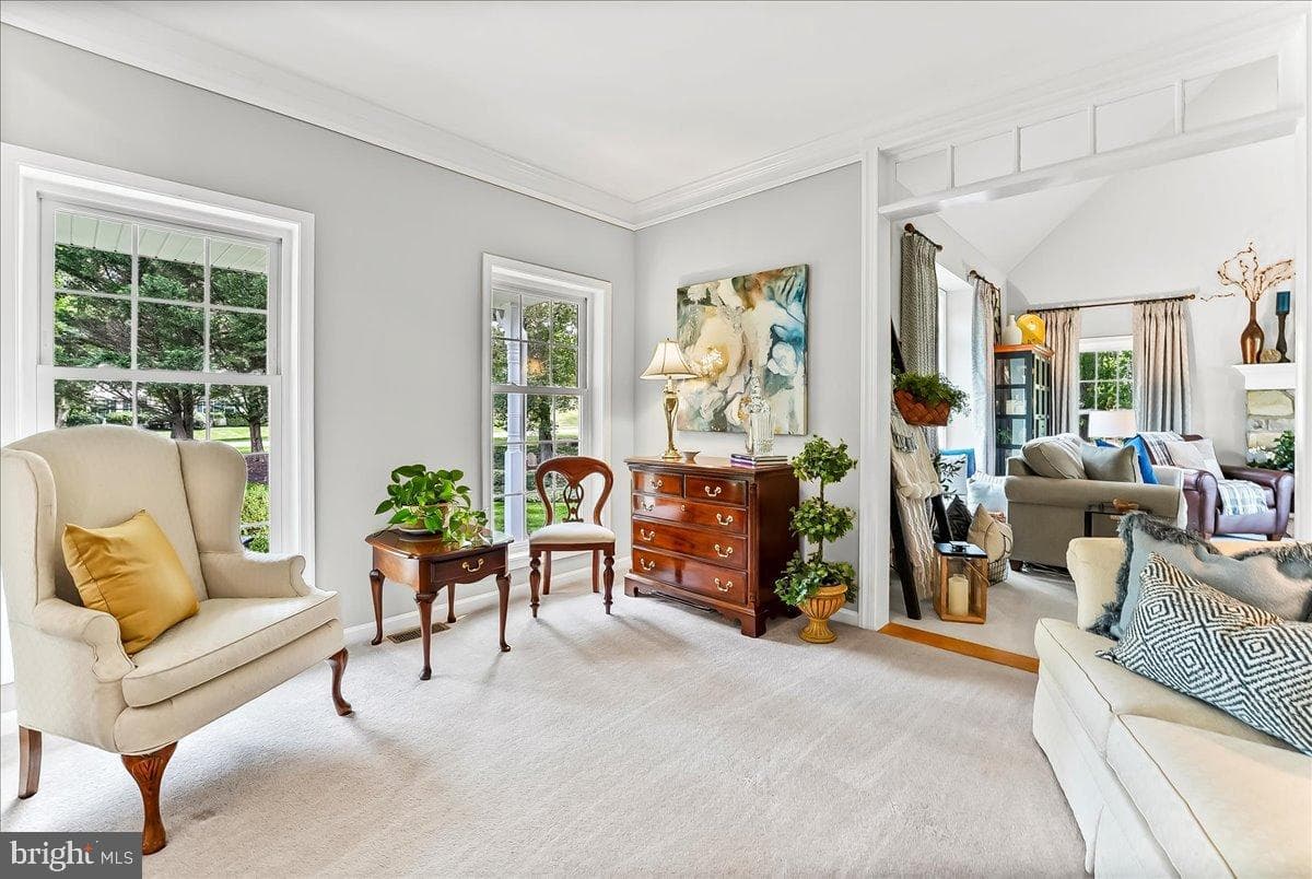 602 Kensington Drive photo 5
