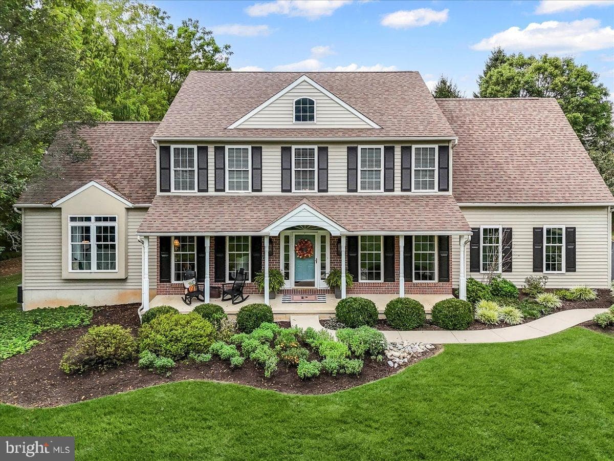 602 Kensington Drive photo 51