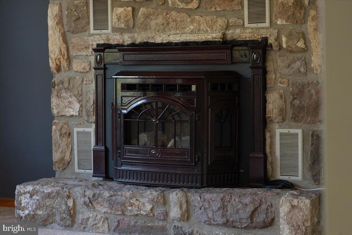 121 Midway Road photo 10