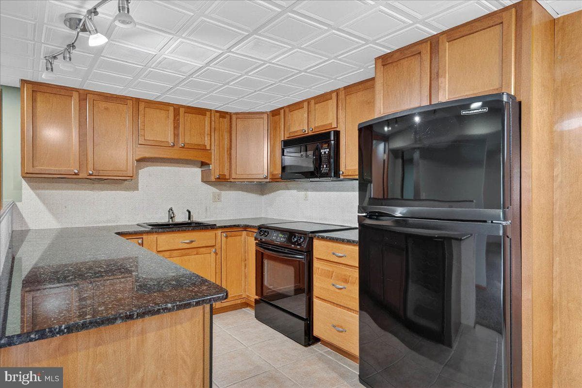 121 Midway Road photo 29