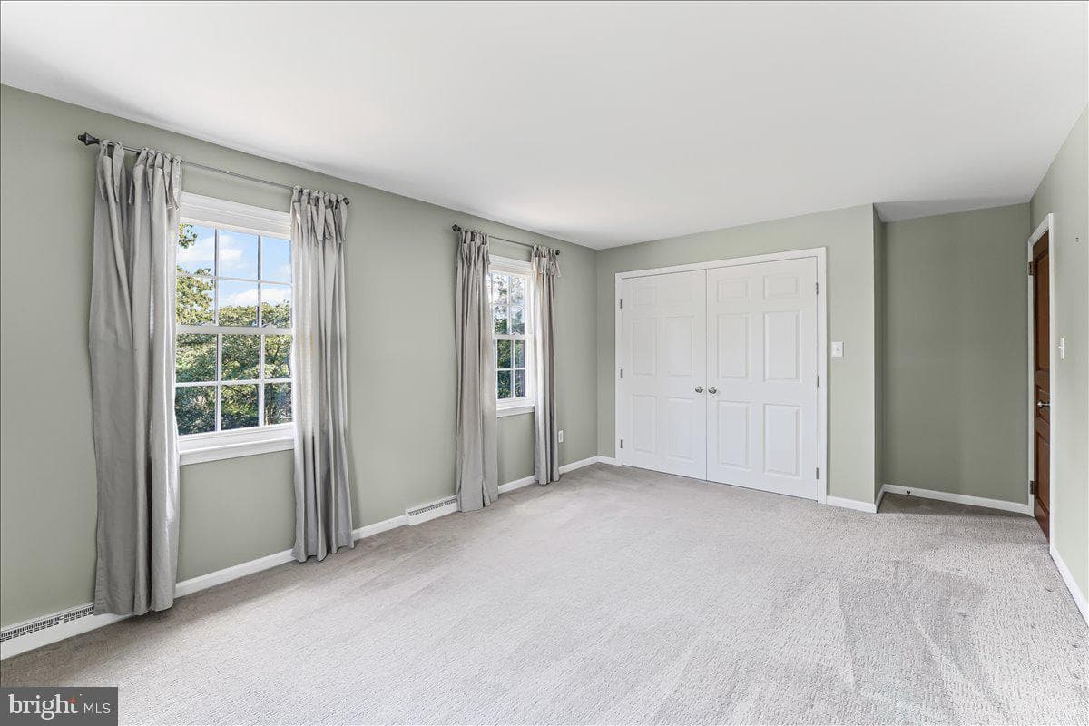 122 Round Hill Road photo 43