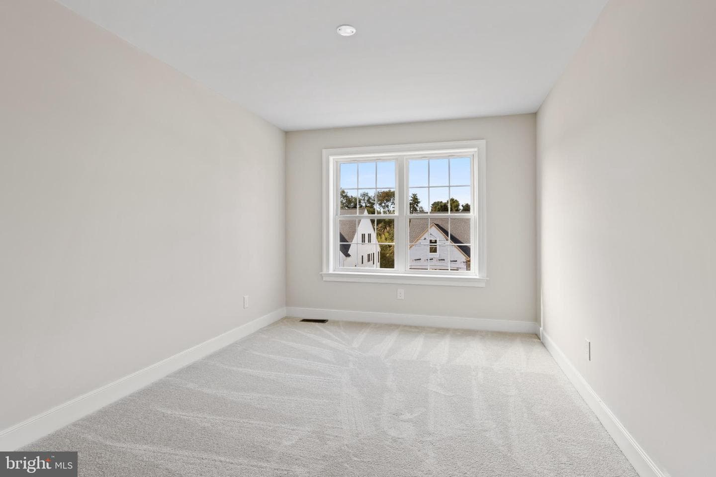 11010710 Radcliffe Court photo 30