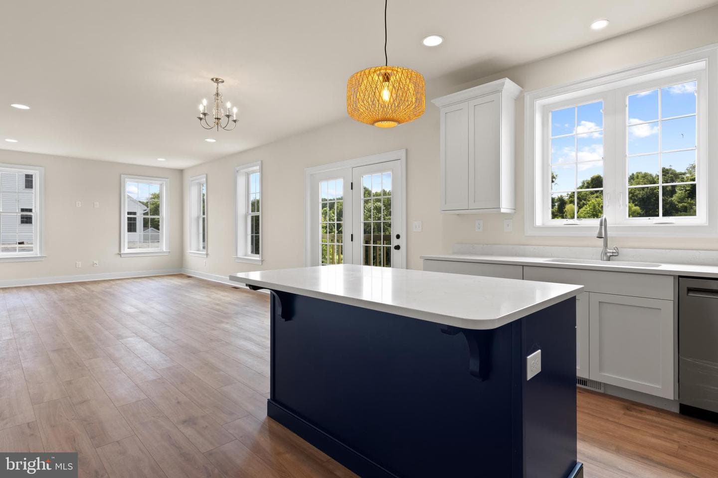 1100210 Trinity Drive photo 18