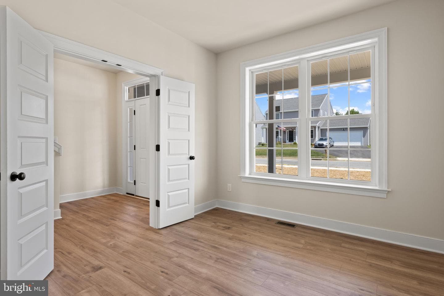 1100210 Trinity Drive photo 9