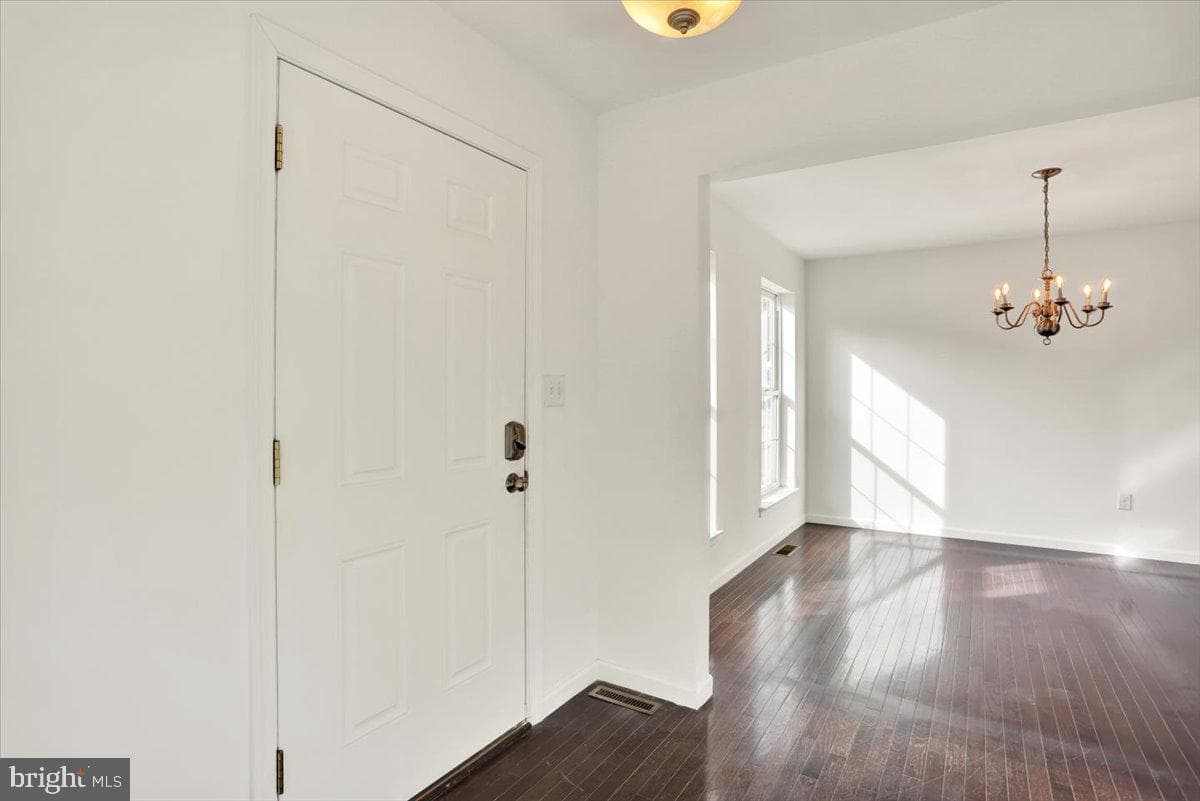 281 Merwood Drive photo 8