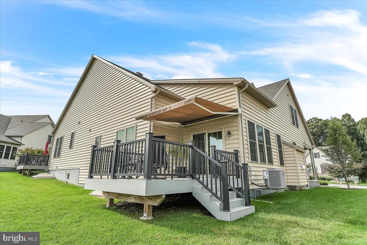 219 Honeycroft Boulevard photo 36
