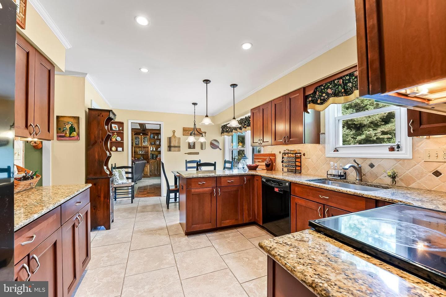 105 Helm Way photo 22