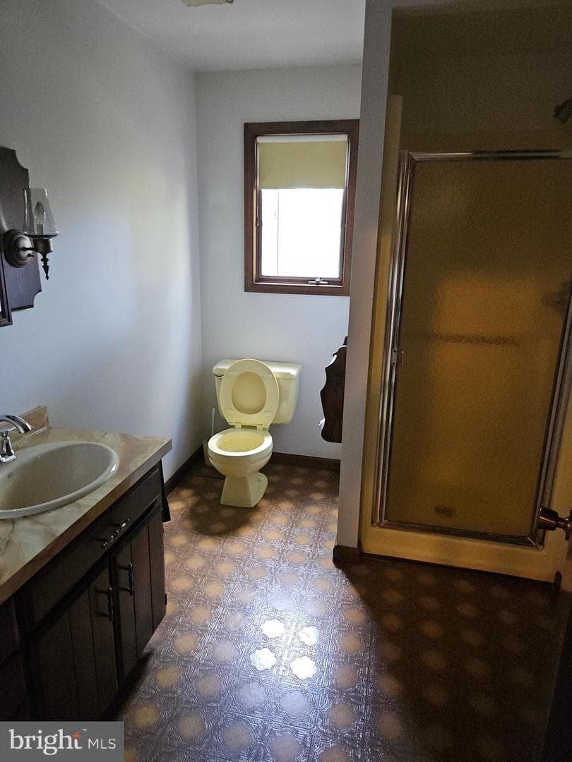 47 Roberts Circle photo 25