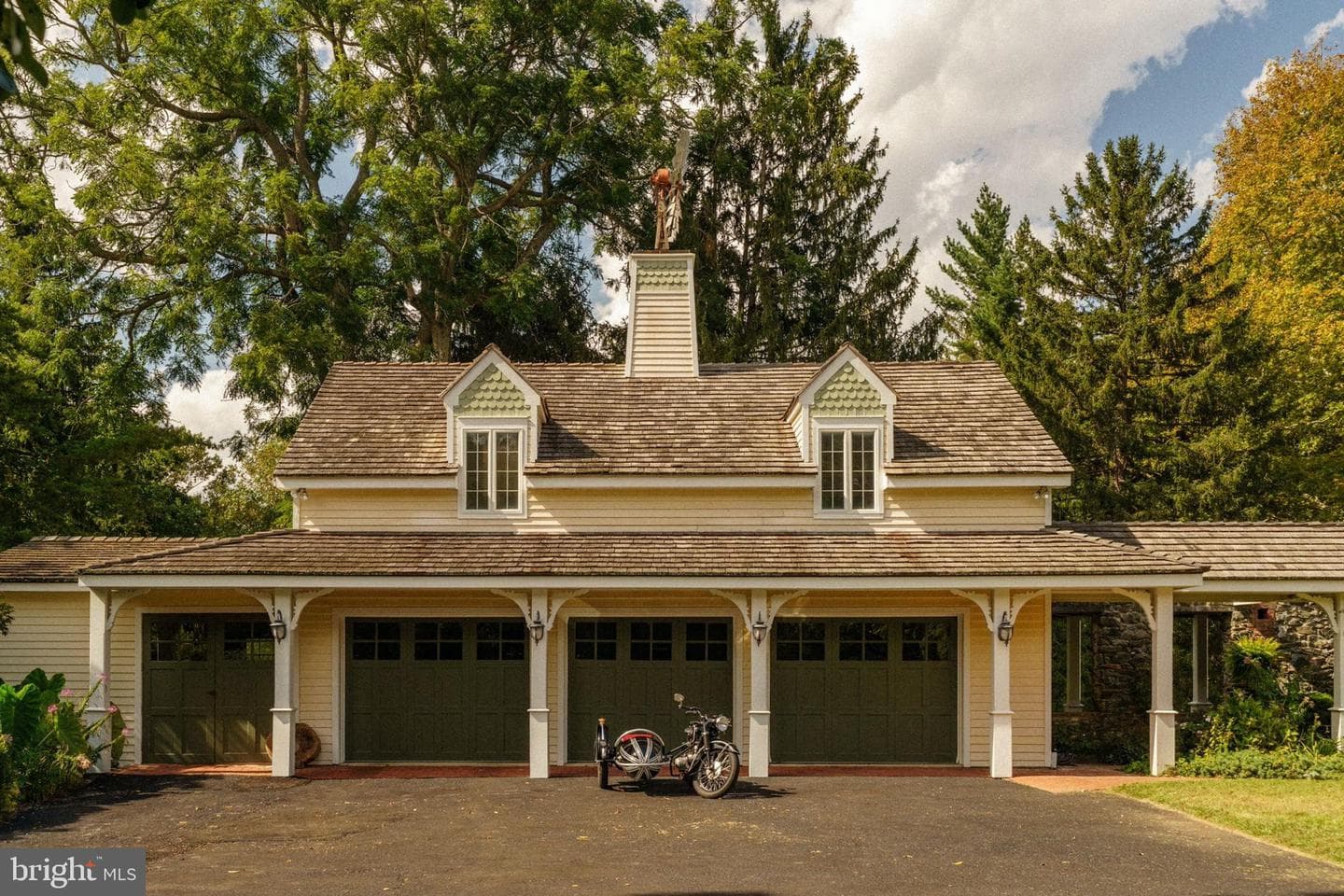1069 Heartsease Drive photo 70