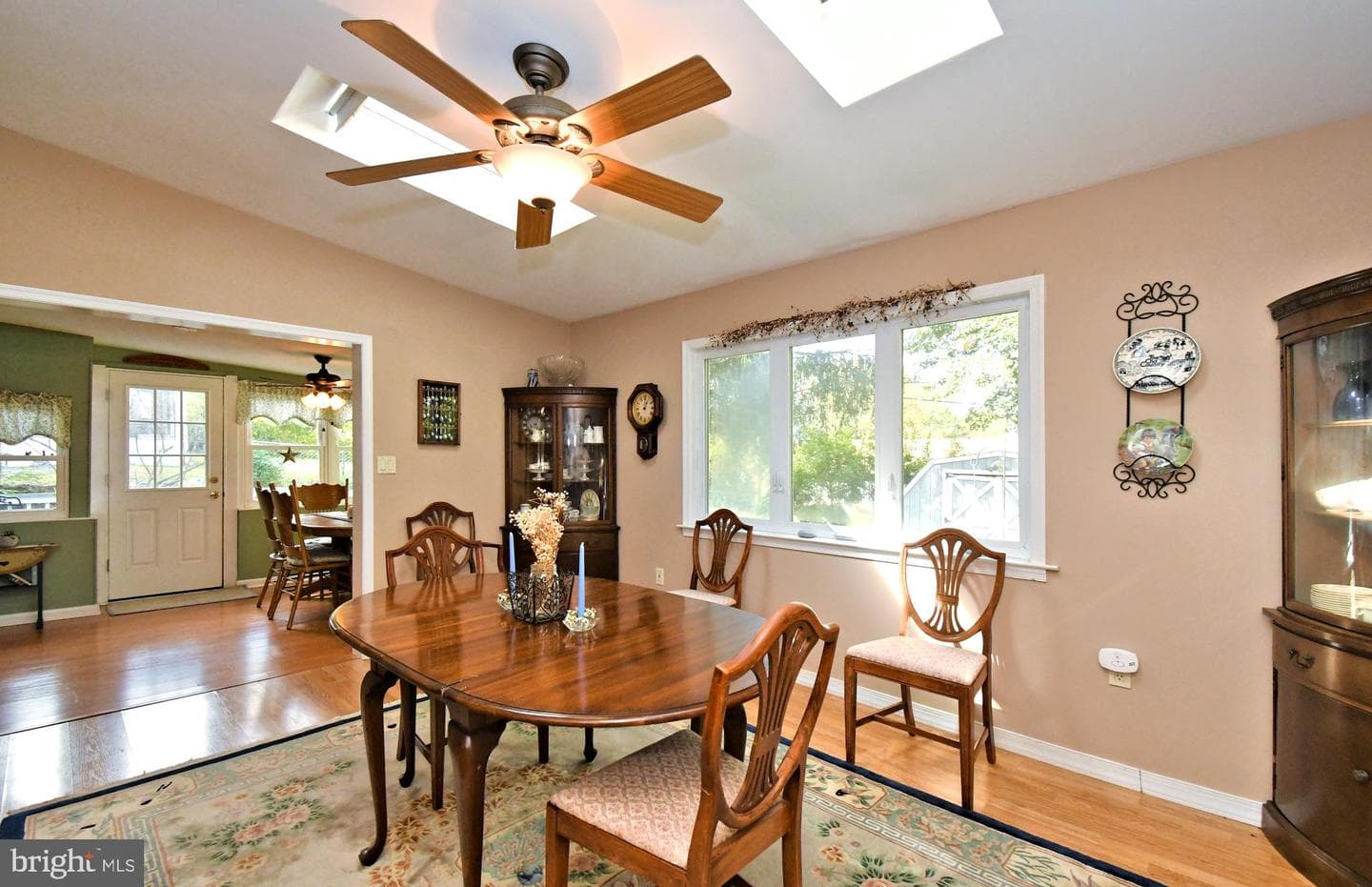 1220 Tyler Avenue photo 18