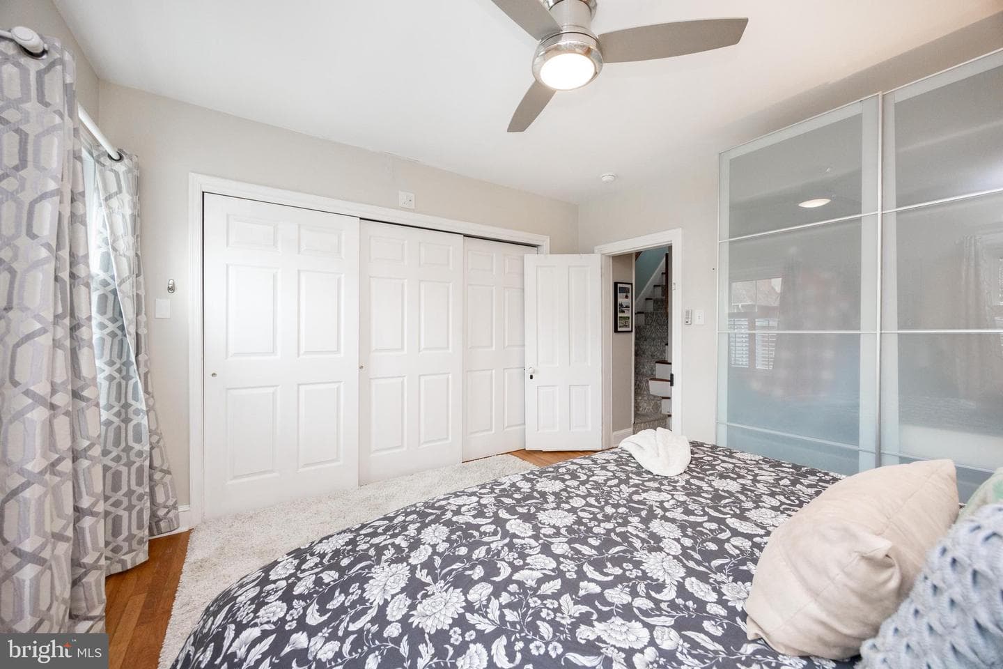 347 E Biddle Street photo 20