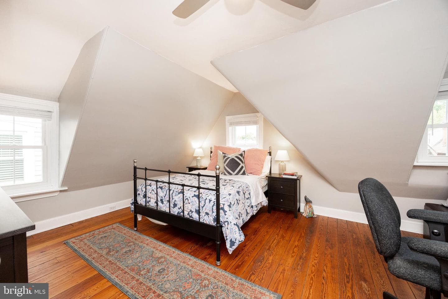 347 E Biddle Street photo 28