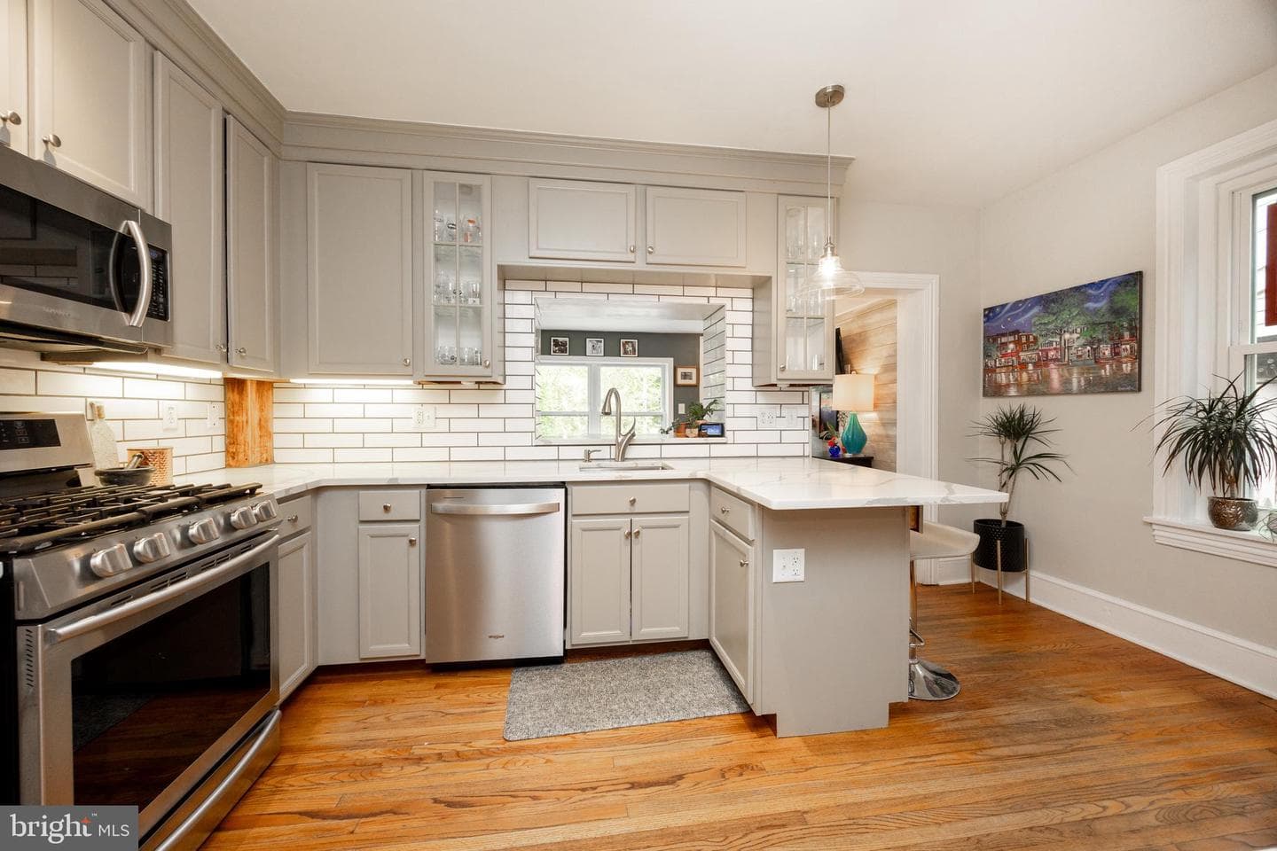 347 E Biddle Street photo 7