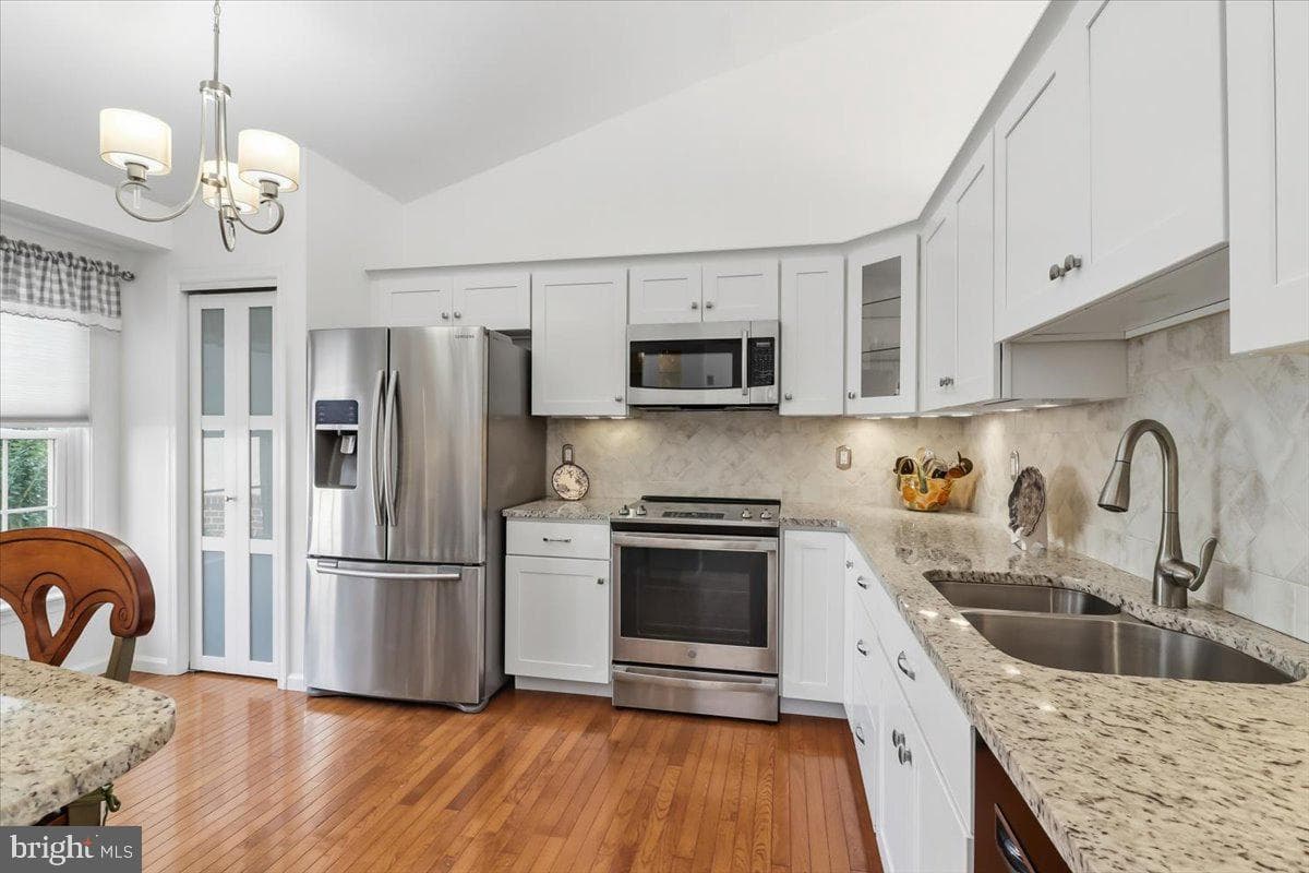 619 Homestead Drive photo 3