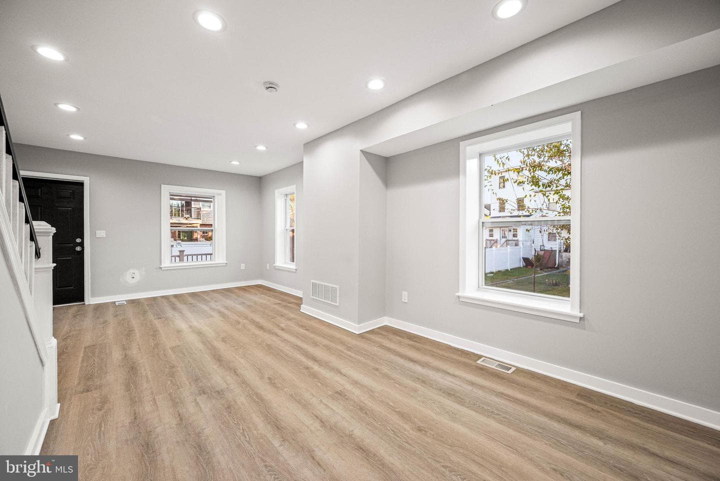 309 Jefferson Avenue photo 10