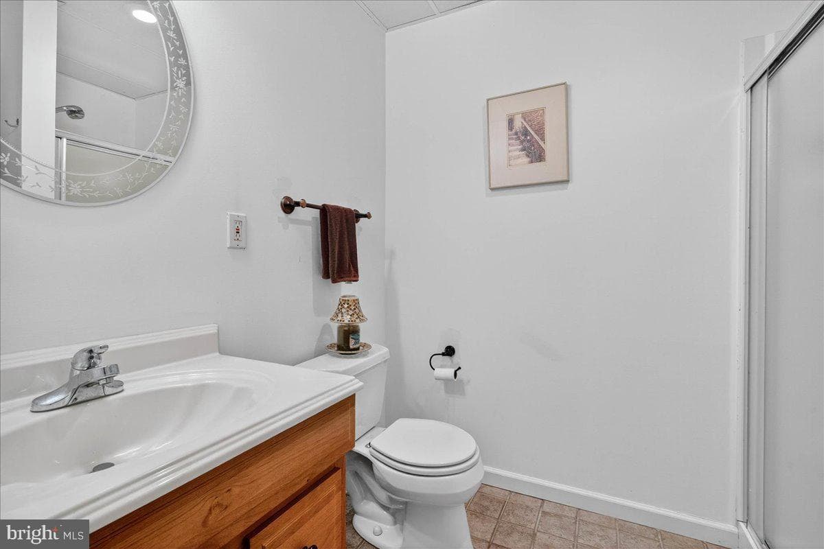215 Meetinghouse Lane photo 46