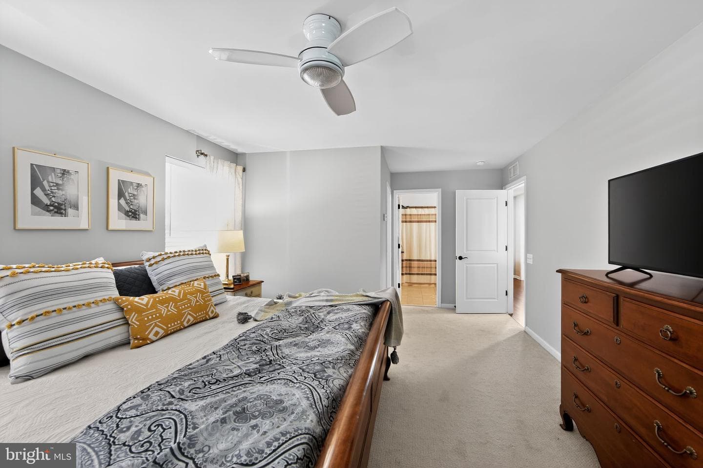 618 Kent Court photo 22