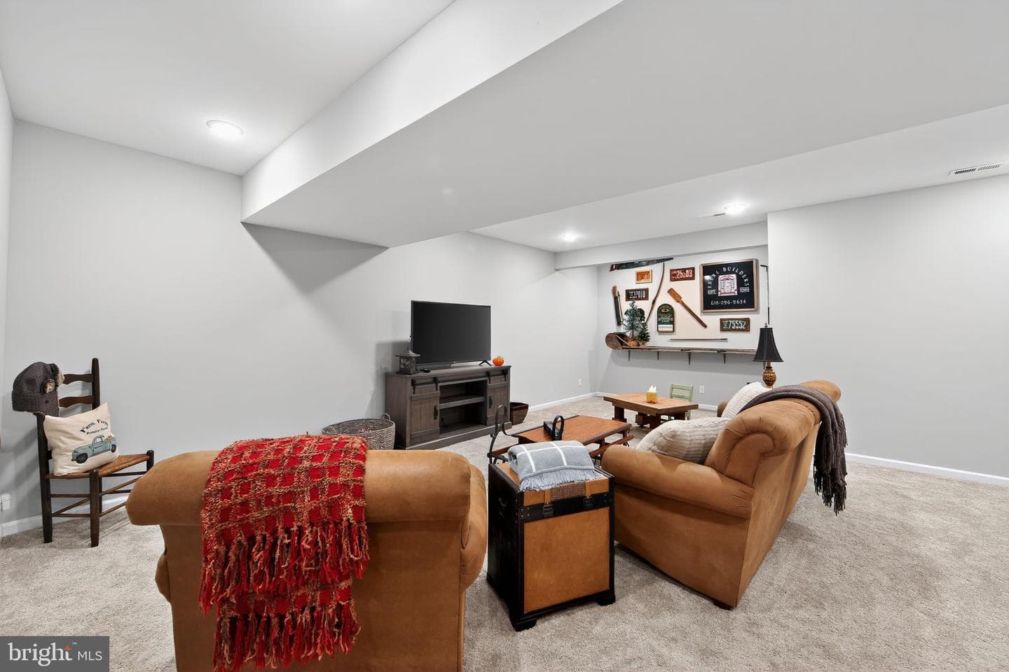 618 Kent Court photo 28