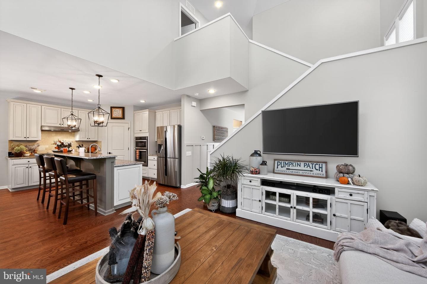618 Kent Court photo 7
